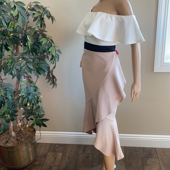 Quiz Off the Shoulder Hi/Lo Dress Size 10 - Picture 3 of 4